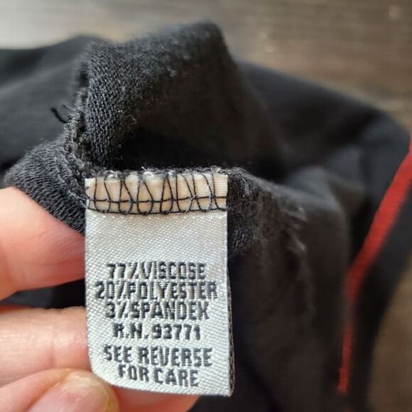 Emma G Womans Abstract Art to Wear Patchwork Shirt Top Tunic Small Black‎ Red - Picture 11 of 11